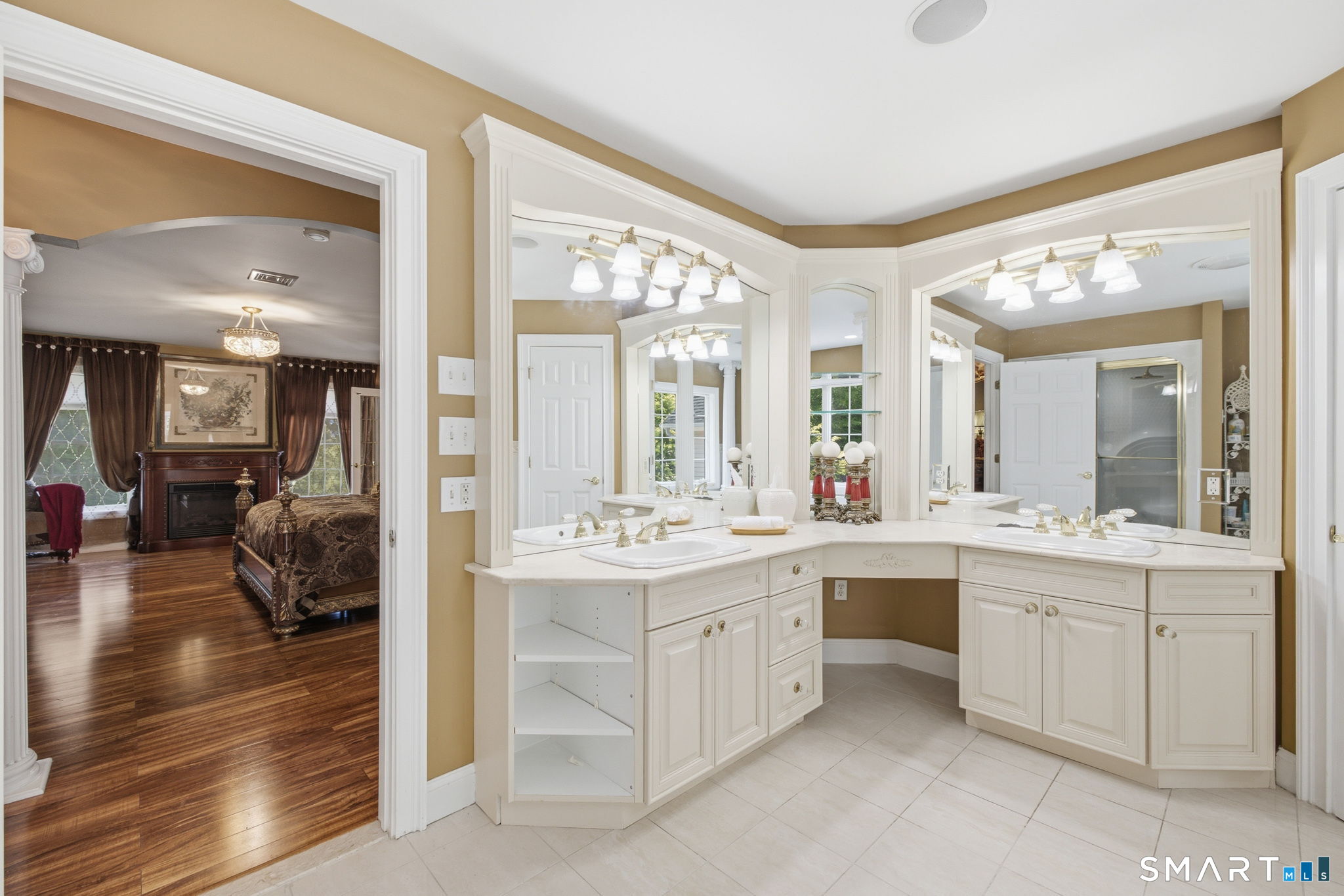 152 Williamsburg Drive Southington CT 06489