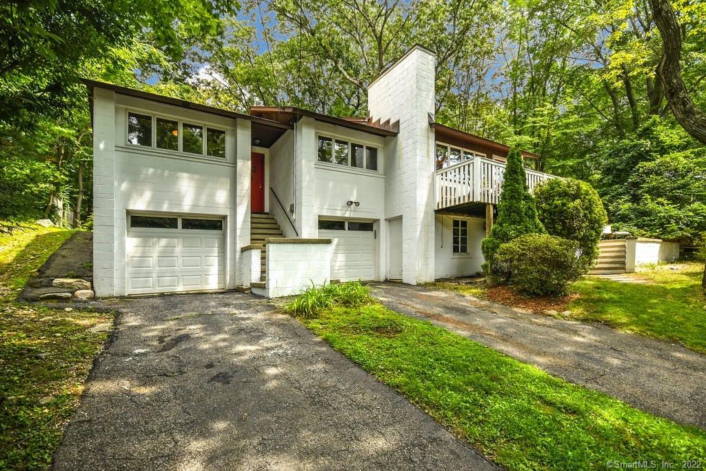 27 Phillips Lane Darien CT 06820