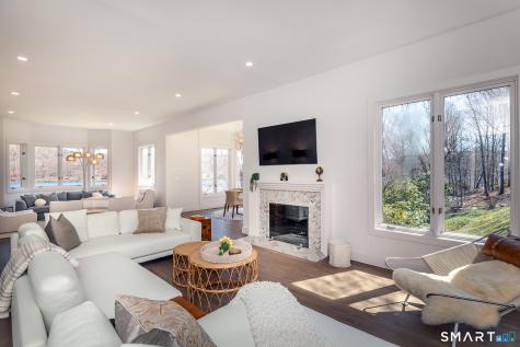59 Sail Harbour Drive New Fairfield CT 06812