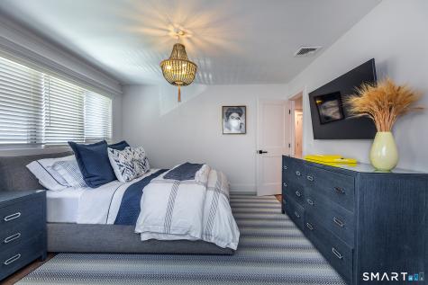 59 Sail Harbour Drive New Fairfield CT 06812
