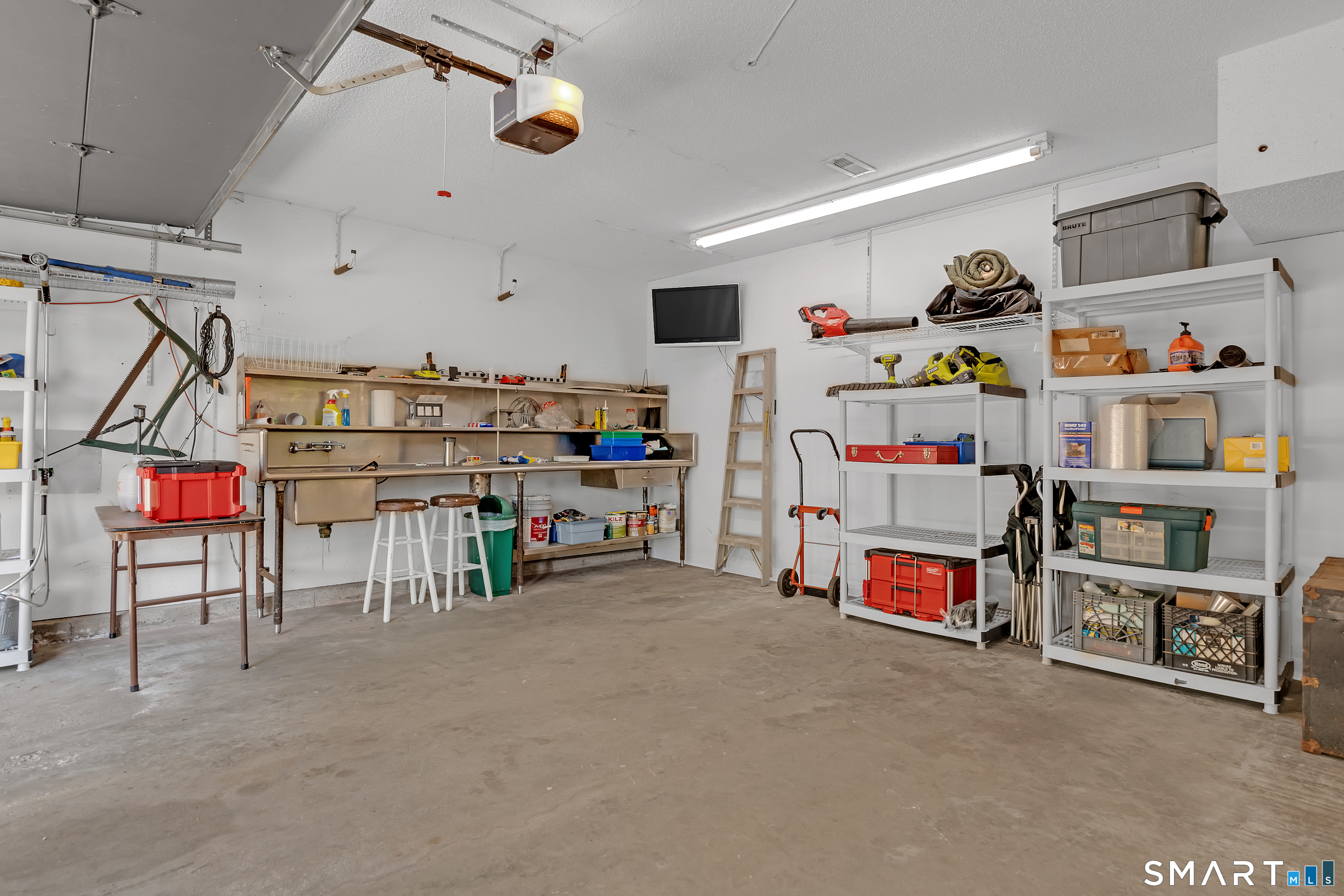 90 Bell Street Manchester CT 06040
