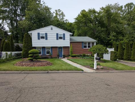 15 Golden Rod Drive Ansonia CT 06401