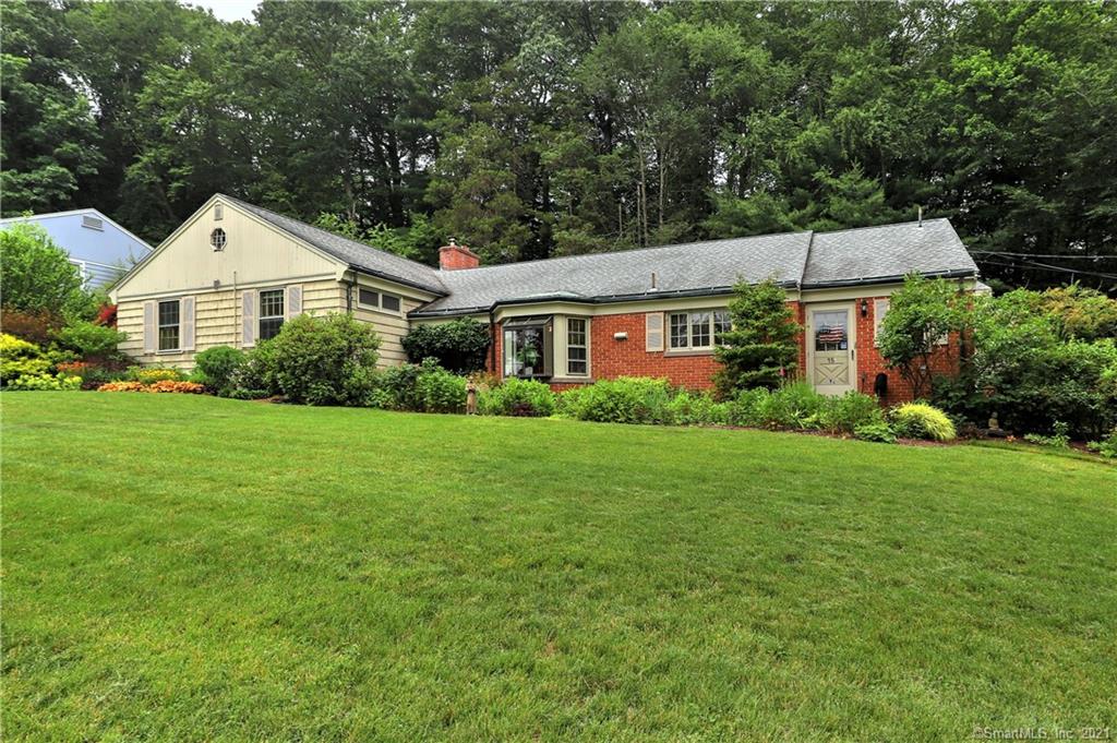 15 Knollwood Drive New Haven CT 06515