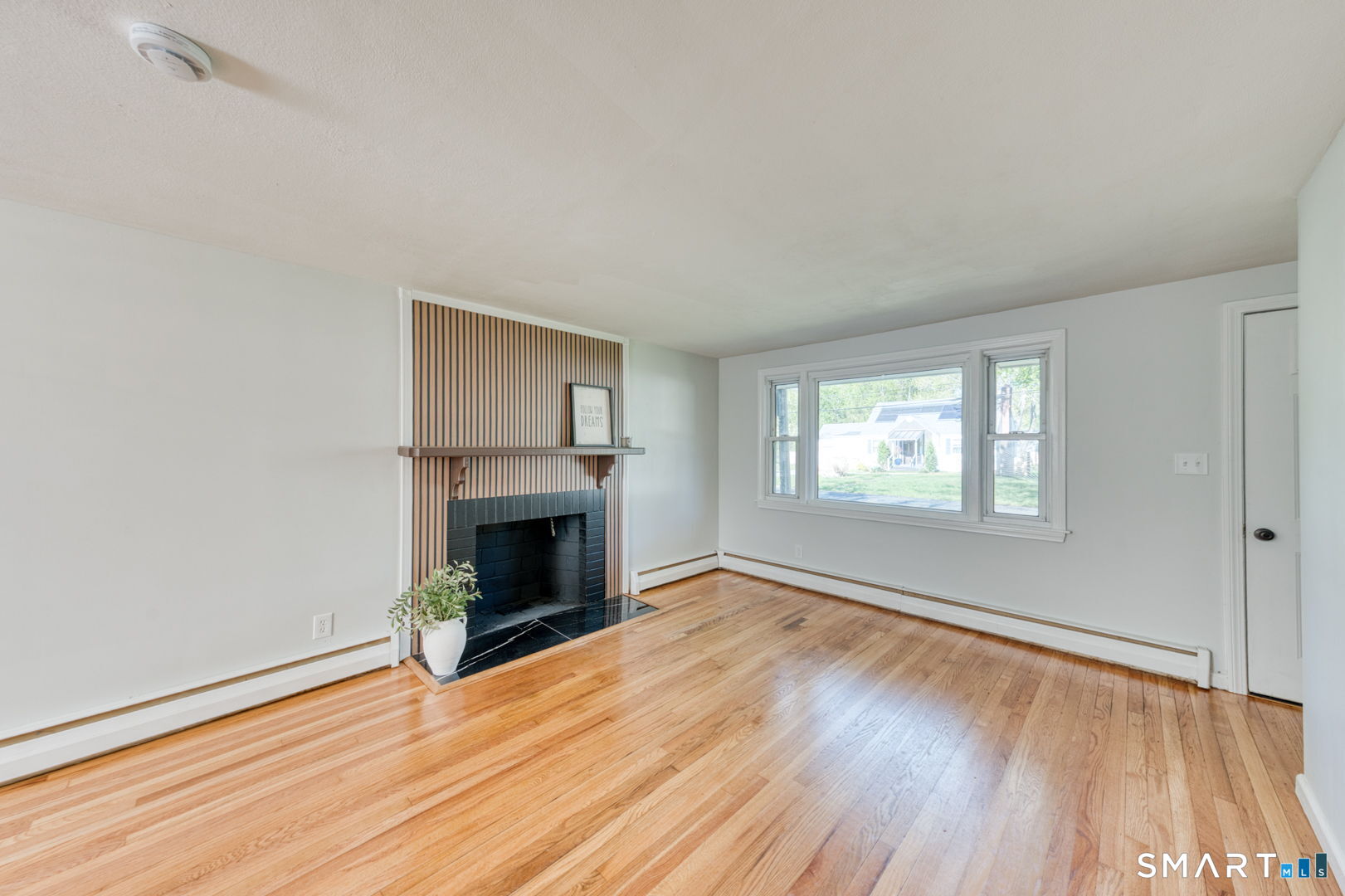 14 Emerson Street Bloomfield CT 06002