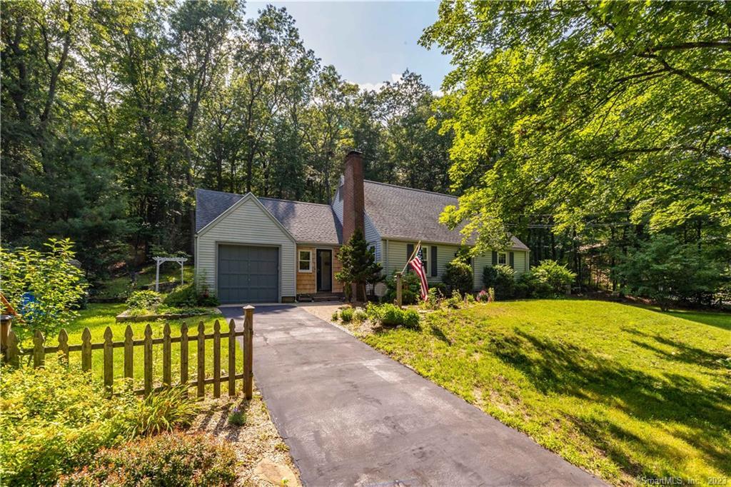 11 Glen Road Granby CT 06035