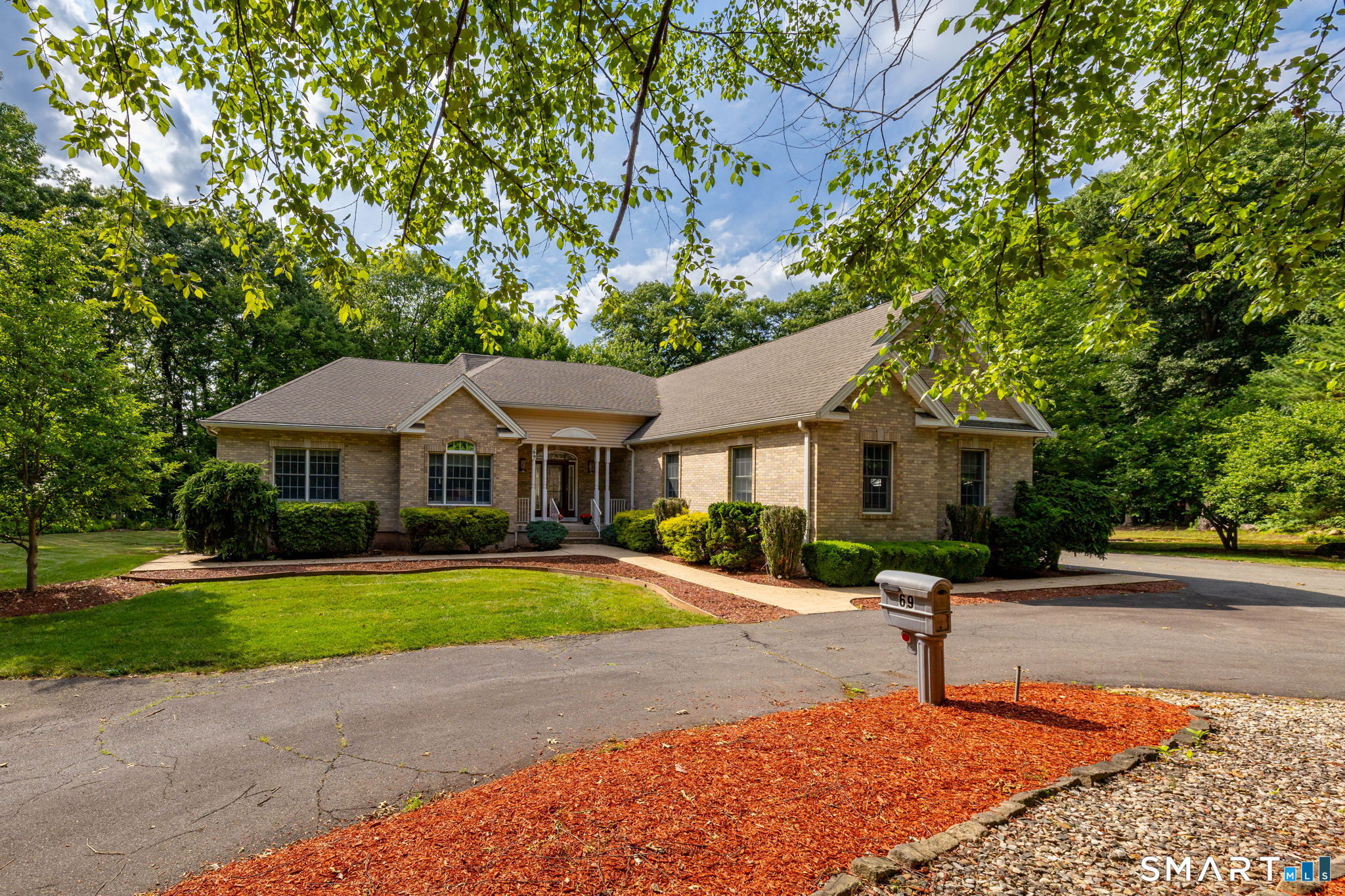 69 Elizabeth Drive Southington CT 06489