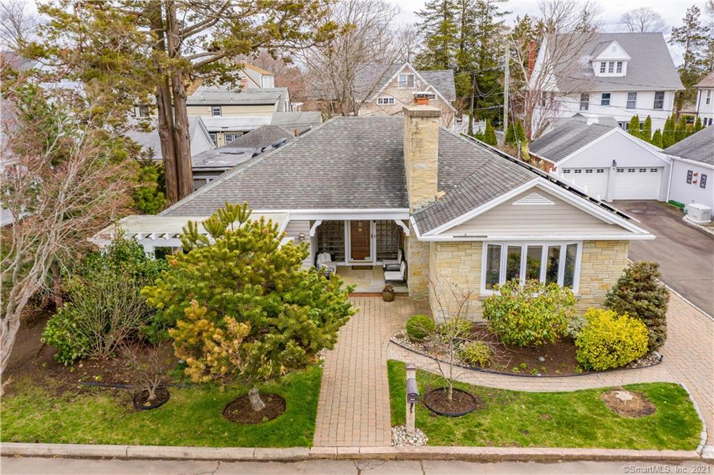 25 Crescent Bluff Avenue Branford CT 06405