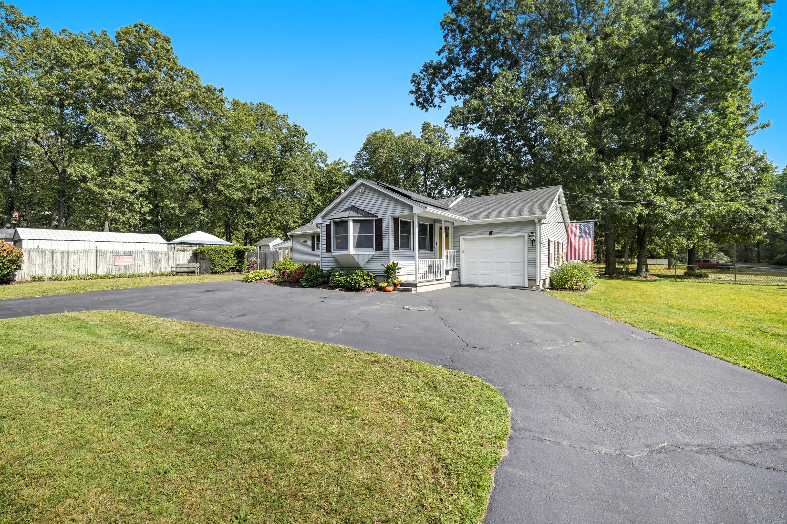 328 North Maple Street Enfield CT 06082