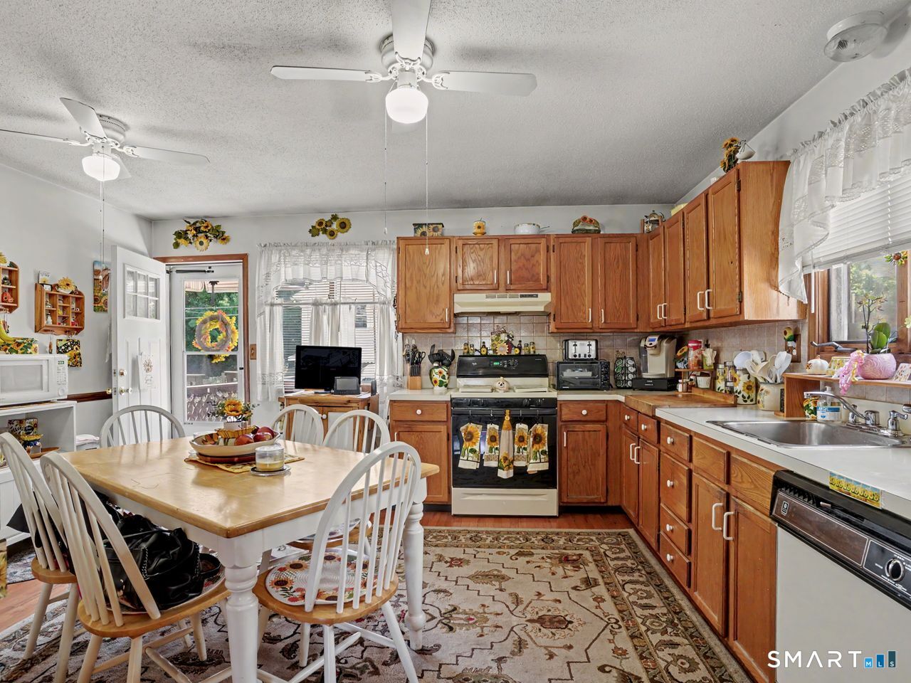 160 Granfield Avenue Bridgeport CT 06610