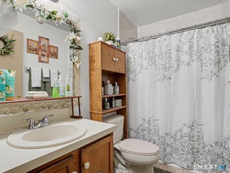 160 Granfield Avenue Bridgeport CT 06610