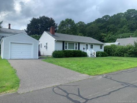 15 Hazel Avenue Naugatuck CT 06770