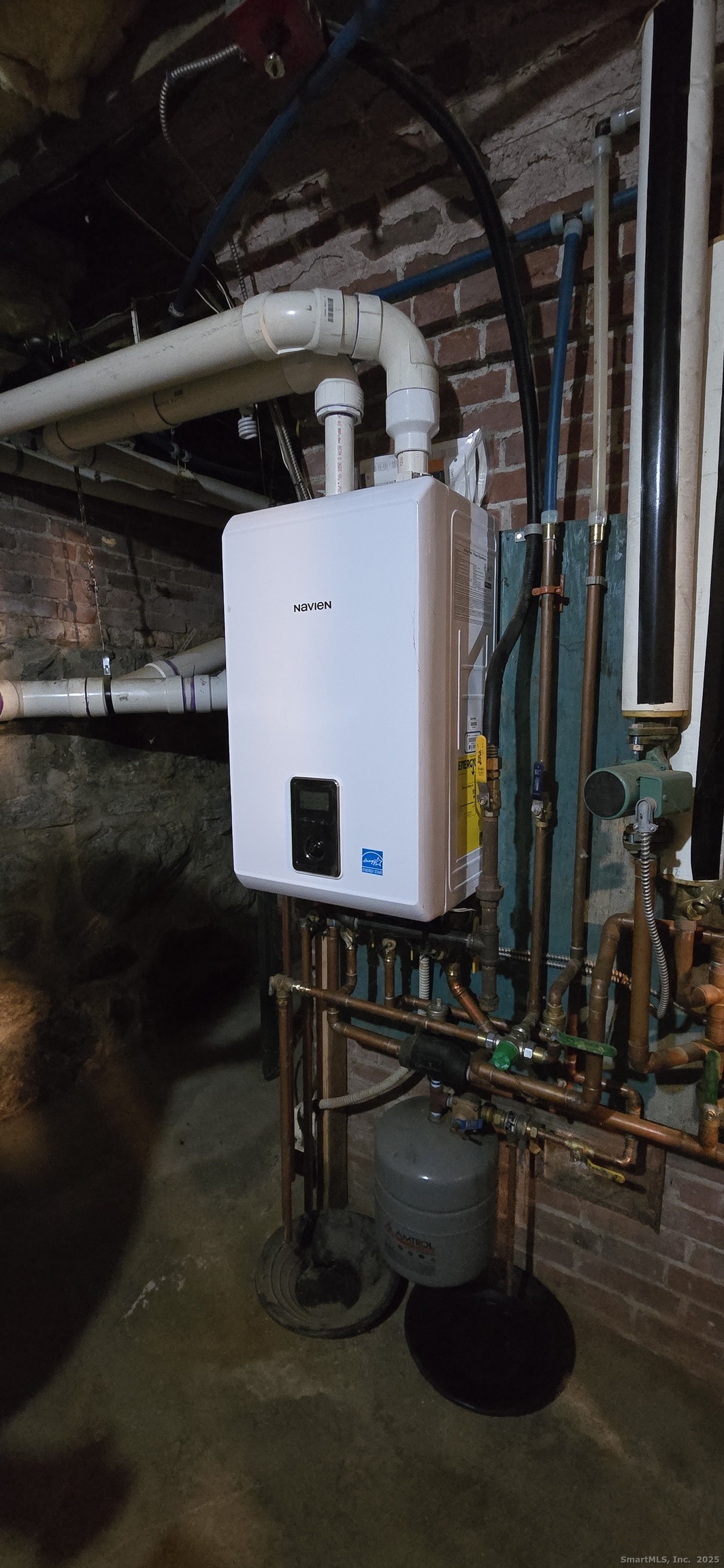 28 Perkins Avenue Norwich CT 06360