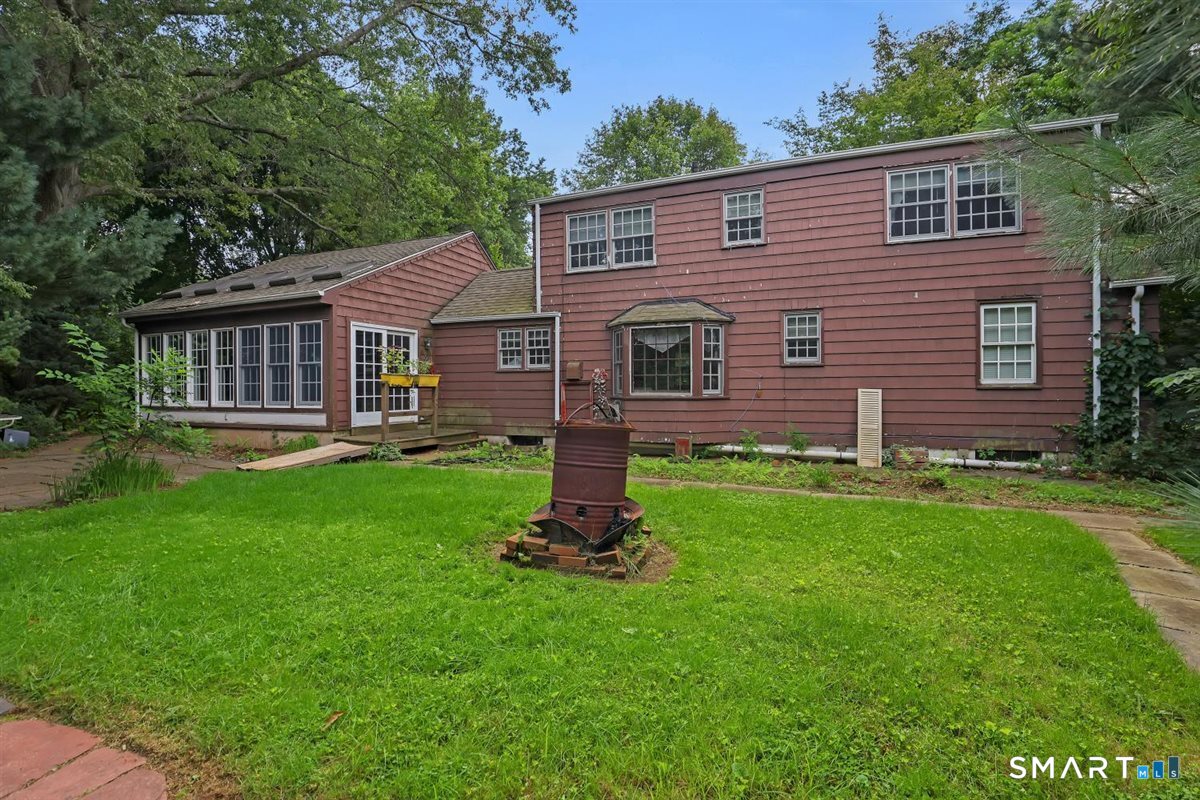 18 Welles Drive Newington CT 06111