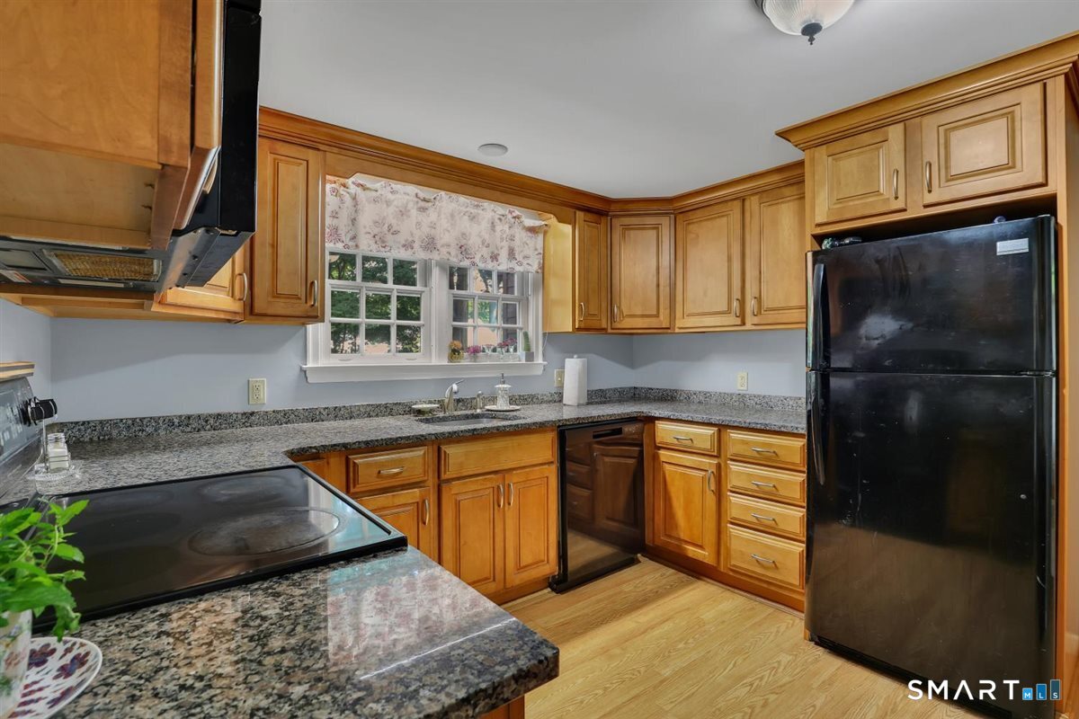 18 Welles Drive Newington CT 06111