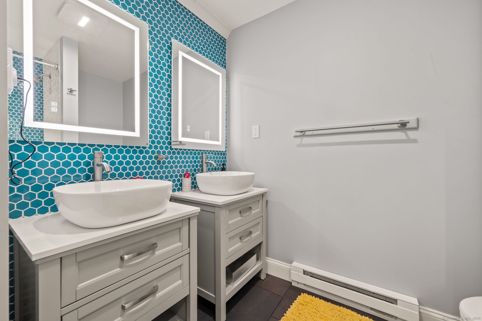 366 Woodhaven Road Glastonbury CT 06033