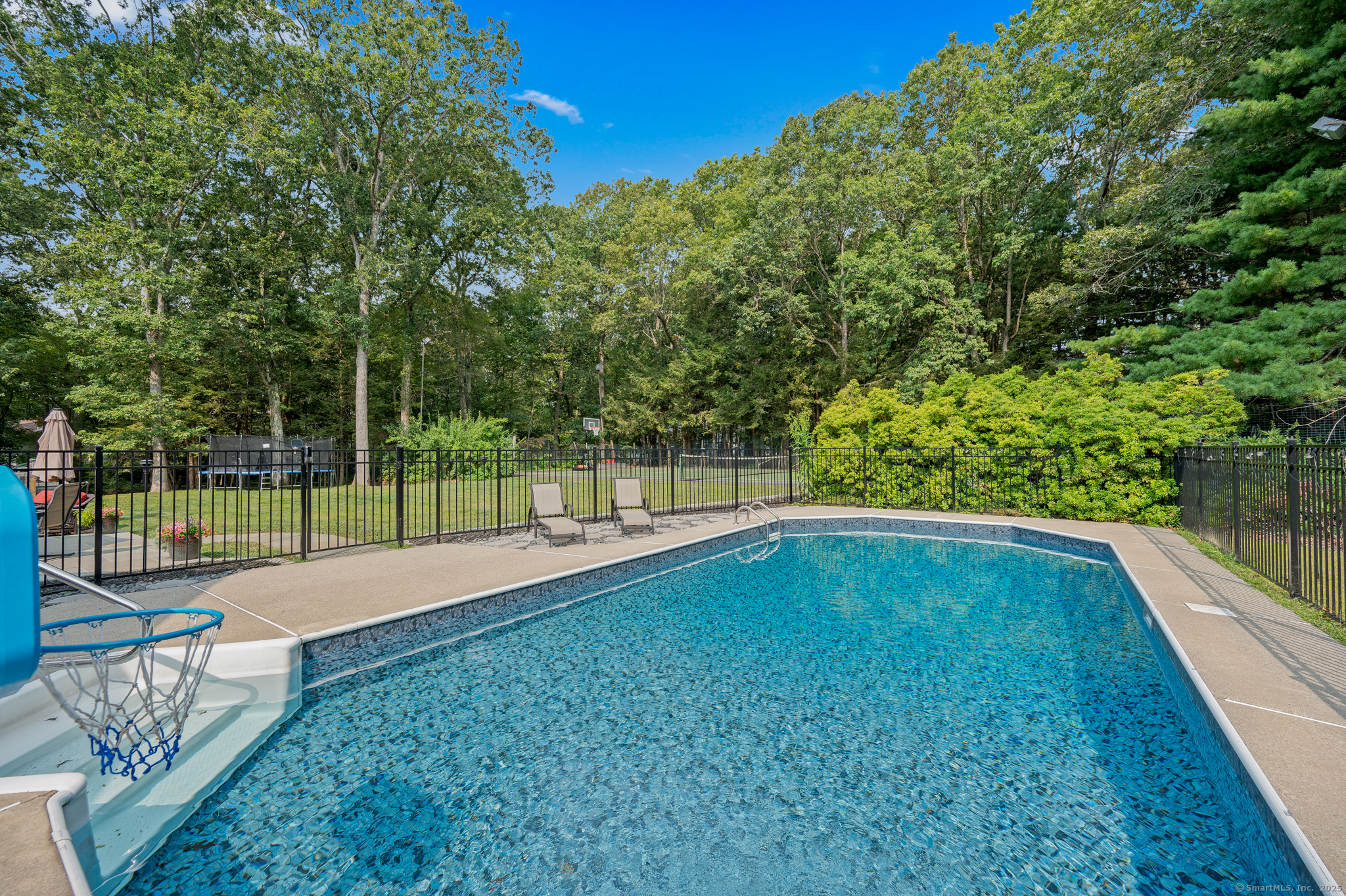 366 Woodhaven Road Glastonbury CT 06033