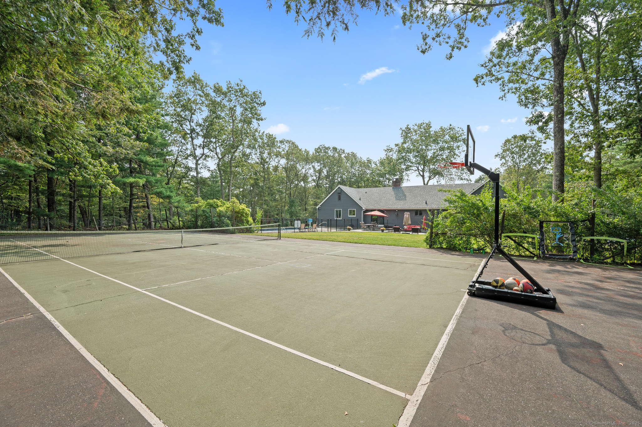 366 Woodhaven Road Glastonbury CT 06033