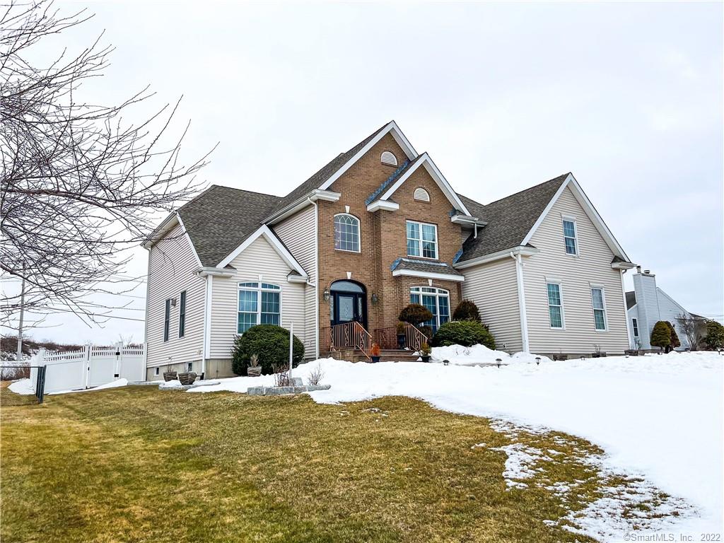 15 Margaret Court East Haven CT 06512