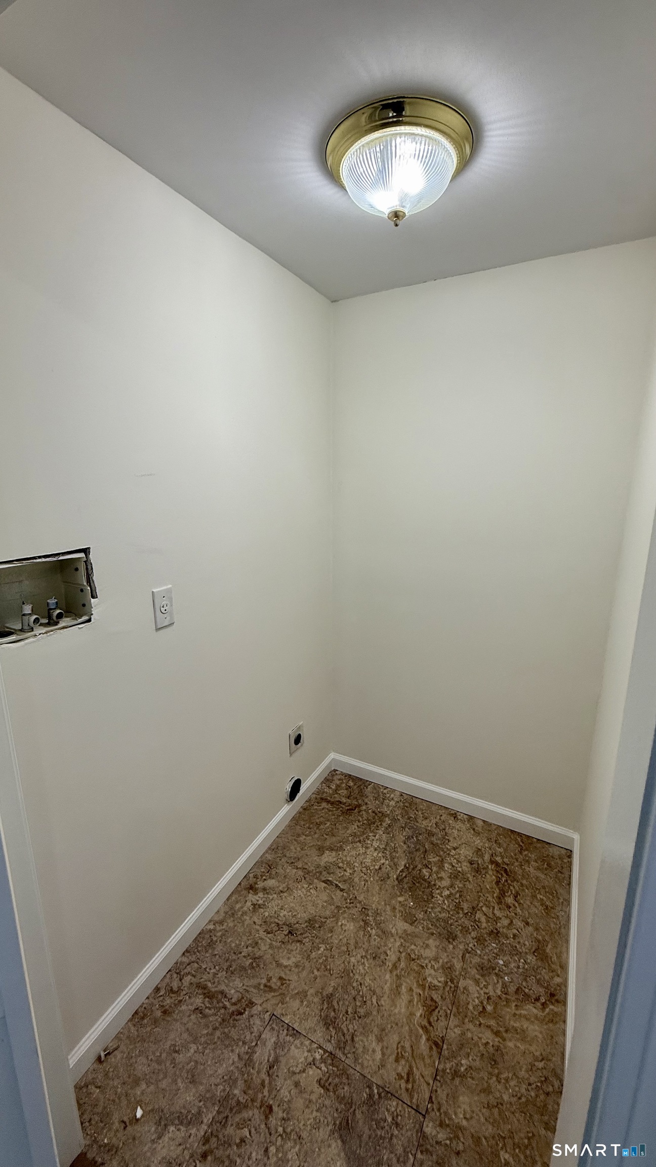 242 Pearl Street Enfield CT 06082