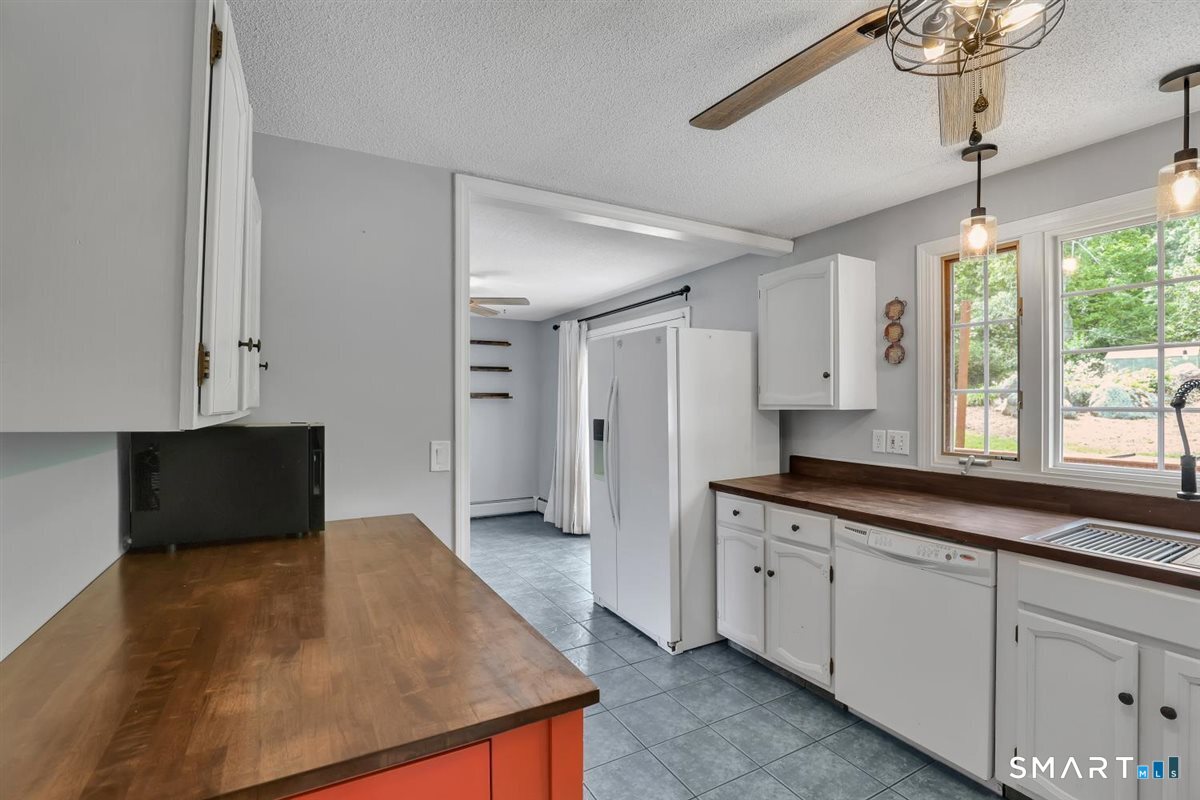 445 Windham Avenue Colchester CT 06415
