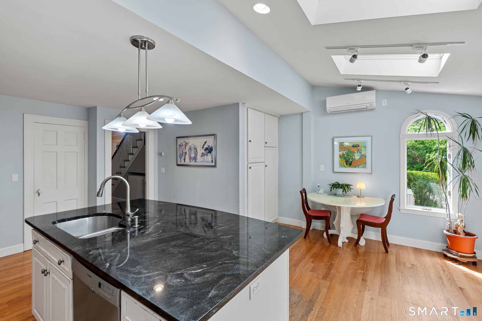 49 Arlington Road West Hartford CT 06107