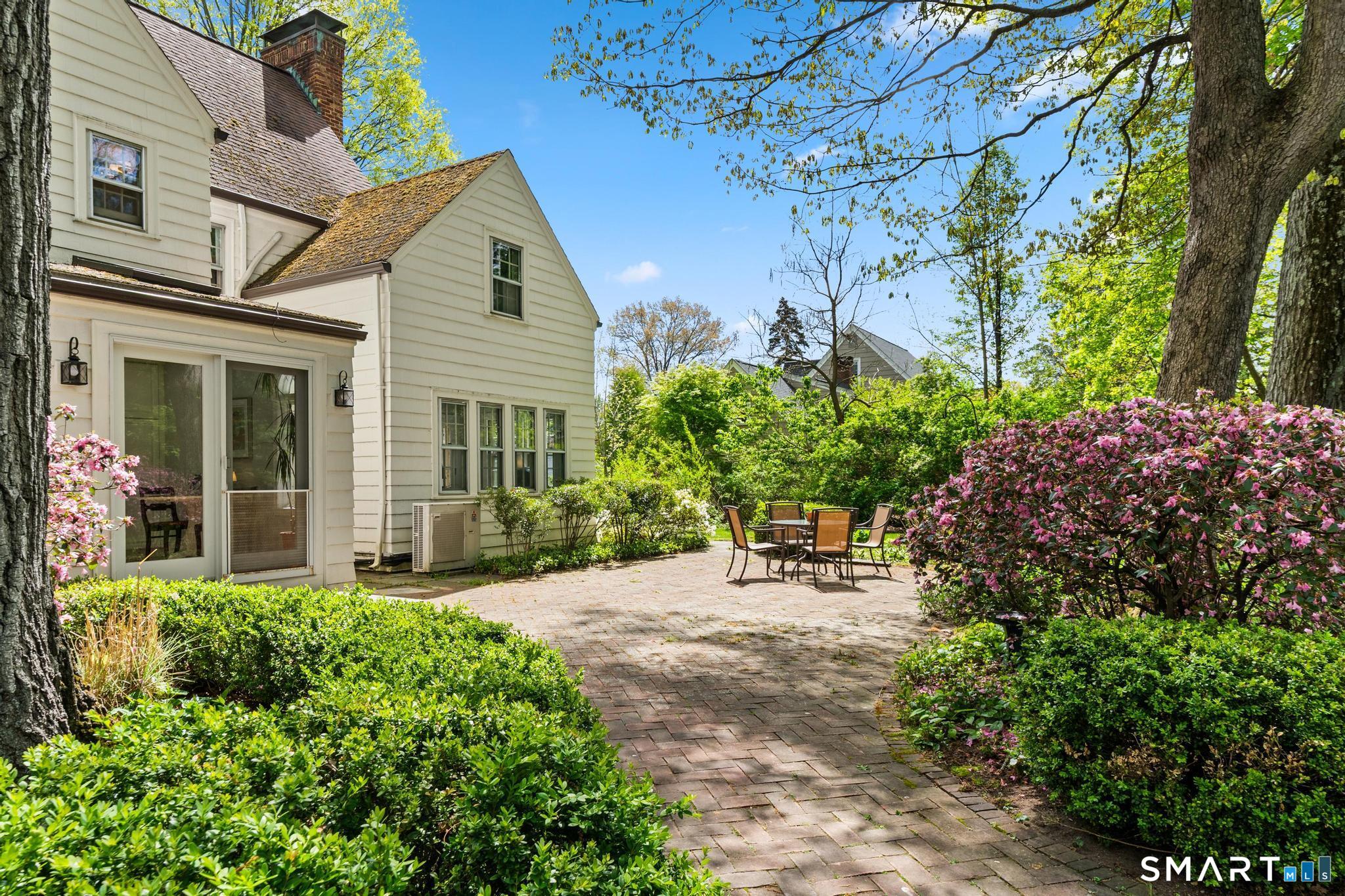 49 Arlington Road West Hartford CT 06107