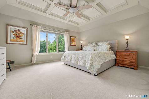 29 Woodridge Lane New Fairfield CT 06812