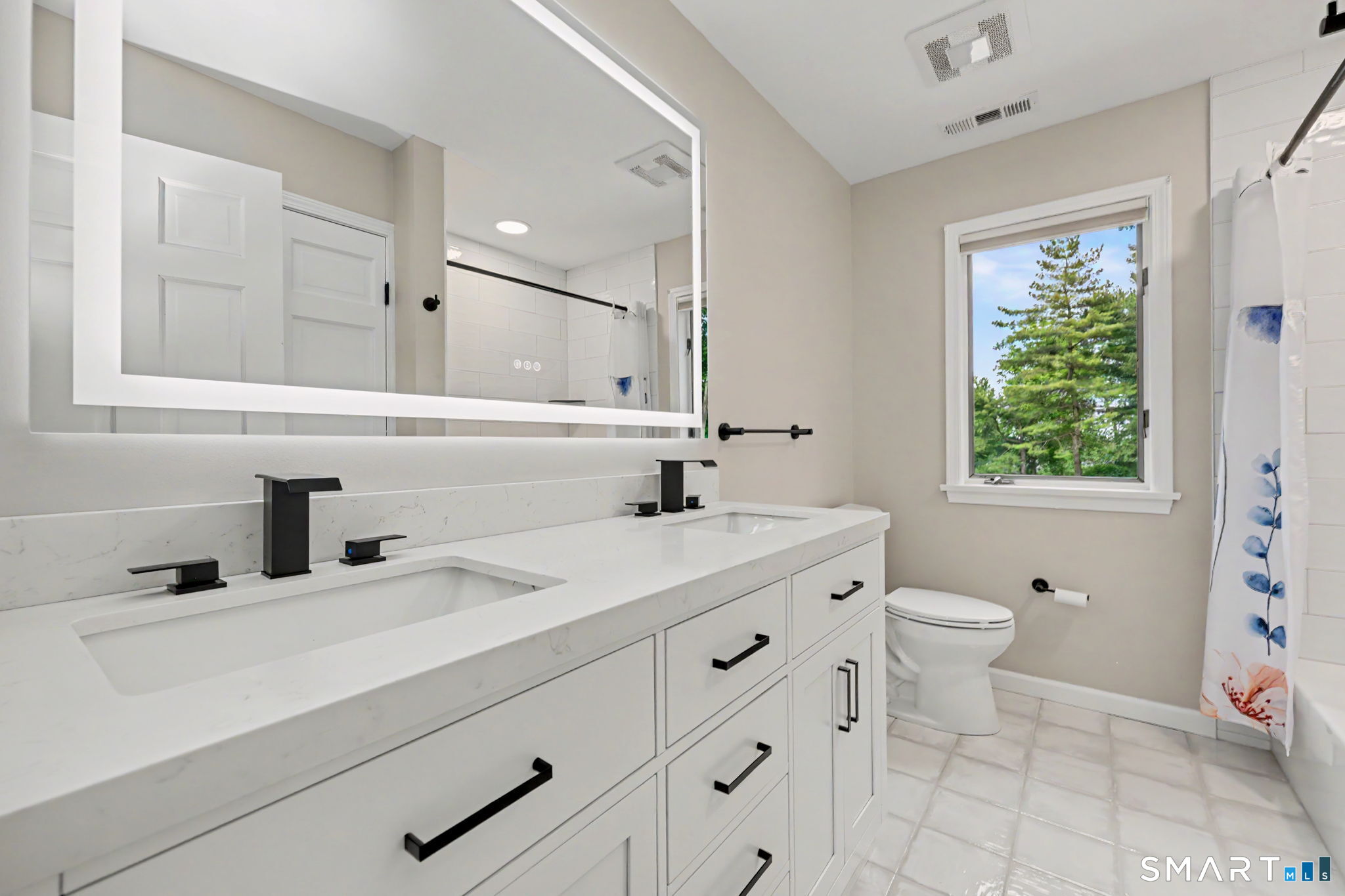 29 Woodridge Lane New Fairfield CT 06812