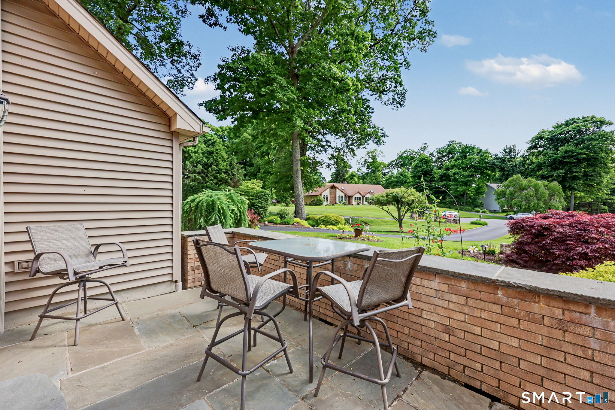 29 Woodridge Lane New Fairfield CT 06812