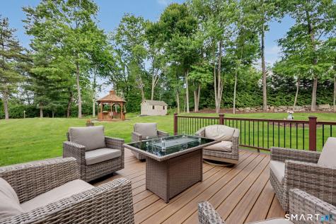 29 Woodridge Lane New Fairfield CT 06812