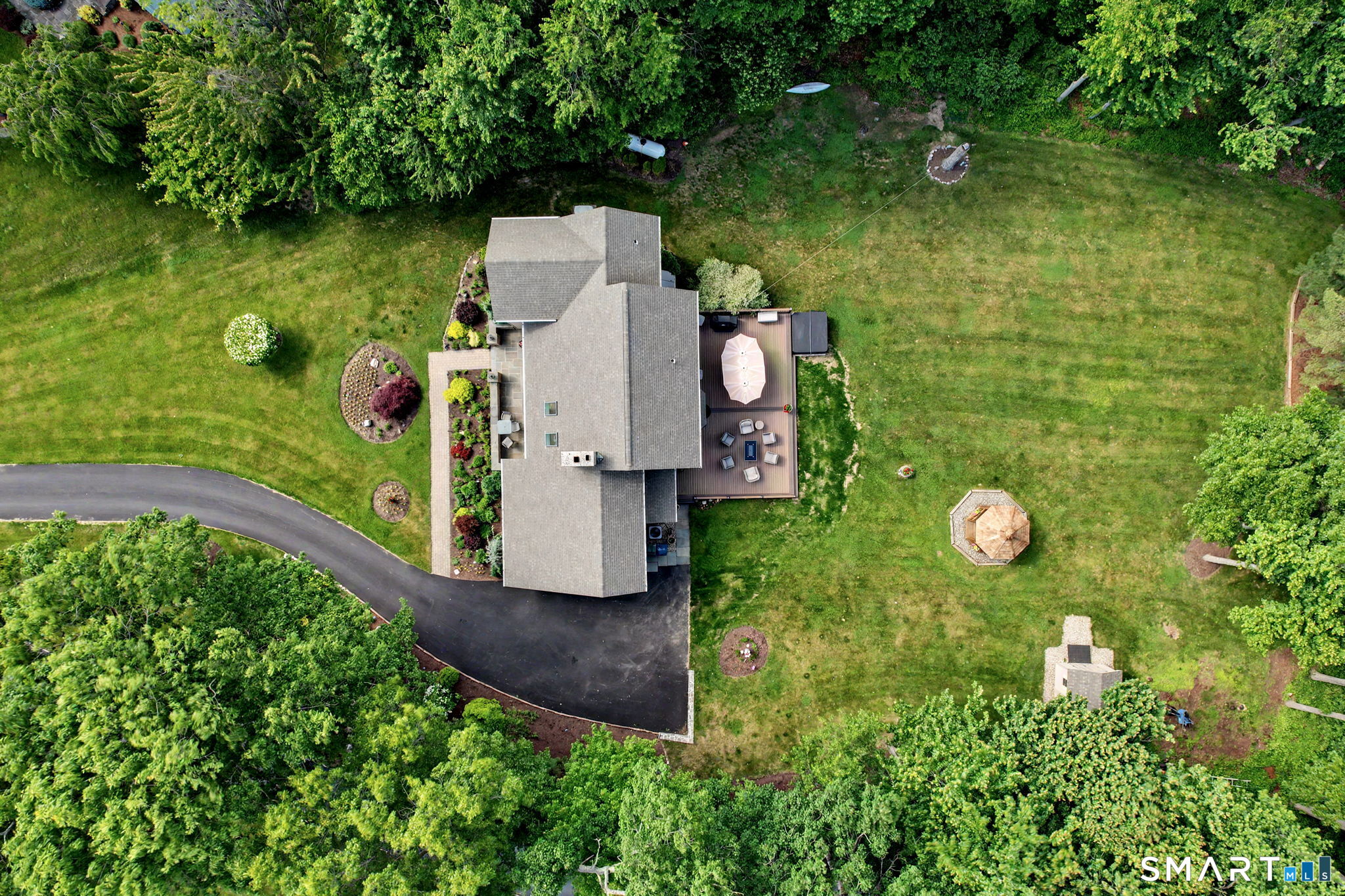 29 Woodridge Lane New Fairfield CT 06812