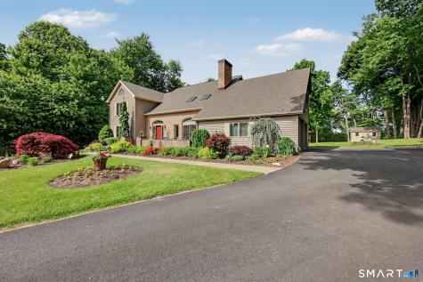 29 Woodridge Lane New Fairfield CT 06812