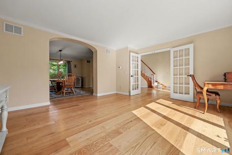 29 Woodridge Lane New Fairfield CT 06812