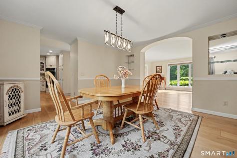 29 Woodridge Lane New Fairfield CT 06812