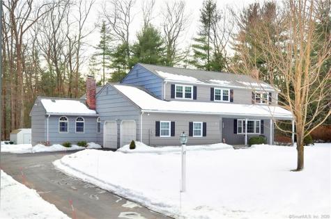 17 Litchfield Drive Simsbury CT 06070