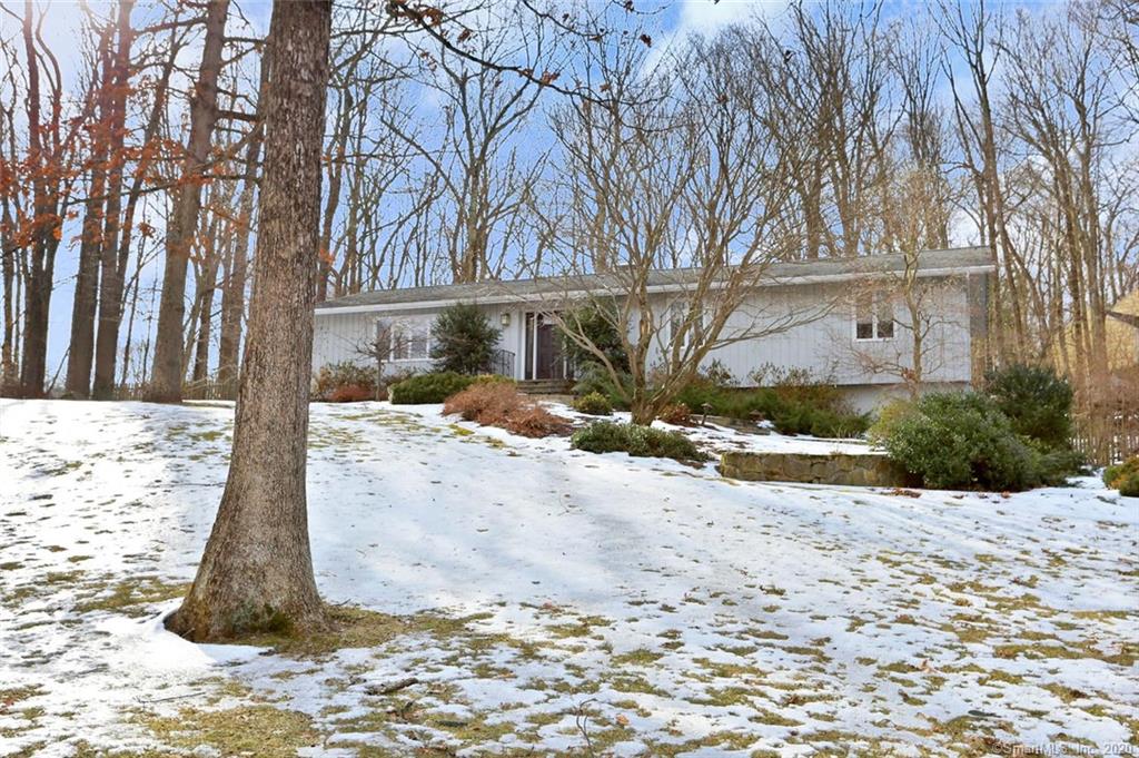 105 Woodhaven Drive Trumbull CT 06611
