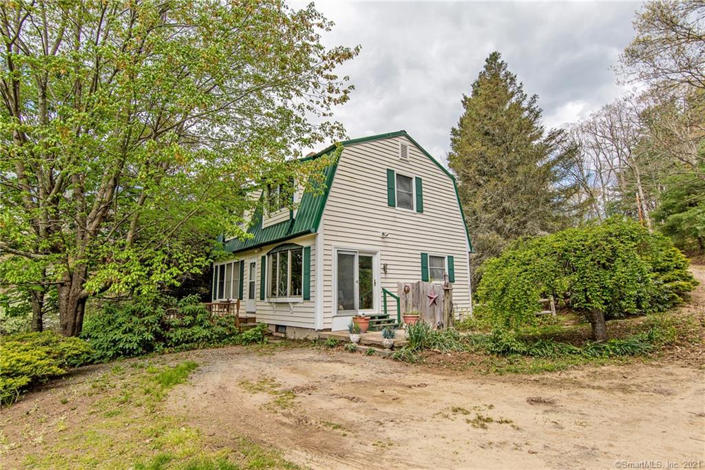 14 Robbins Road Hampton CT 06247