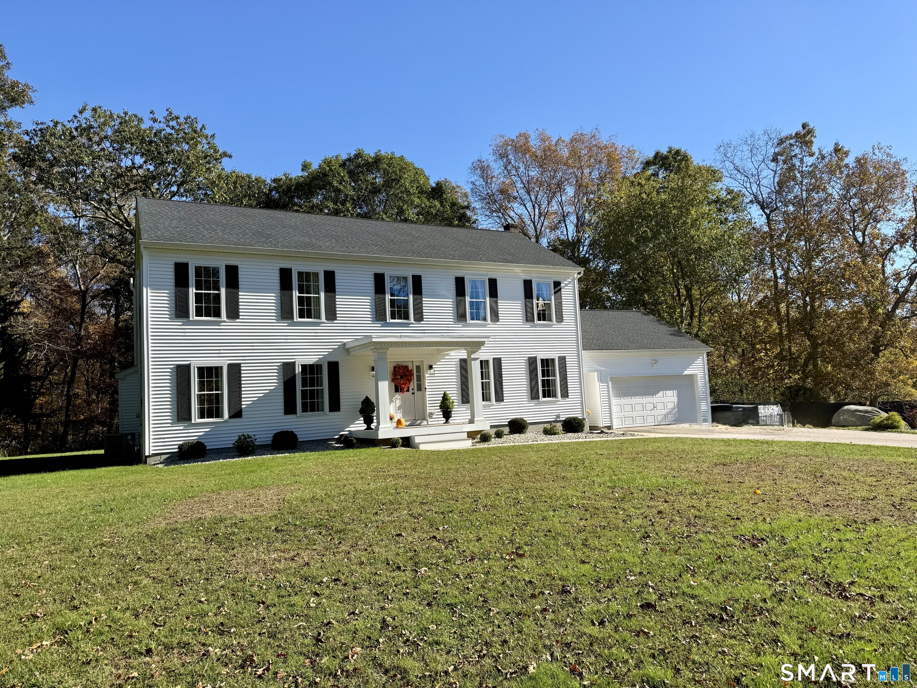 4 Chester Maine Road North Stonington CT 06359