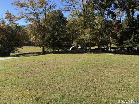 4 Chester Maine Road North Stonington CT 06359