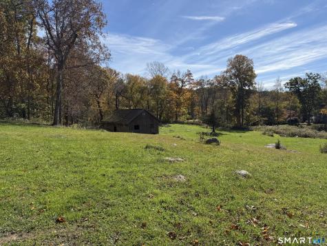 4 Chester Maine Road North Stonington CT 06359