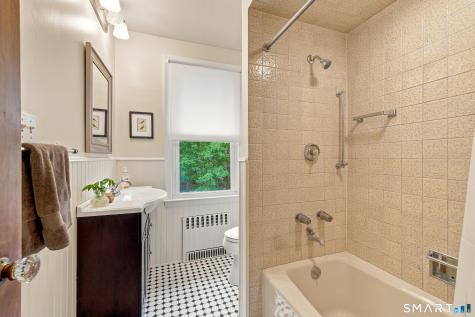382 Yale Avenue New Haven CT 06515