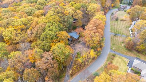 3 Boulder Creek Road Newtown CT 06470