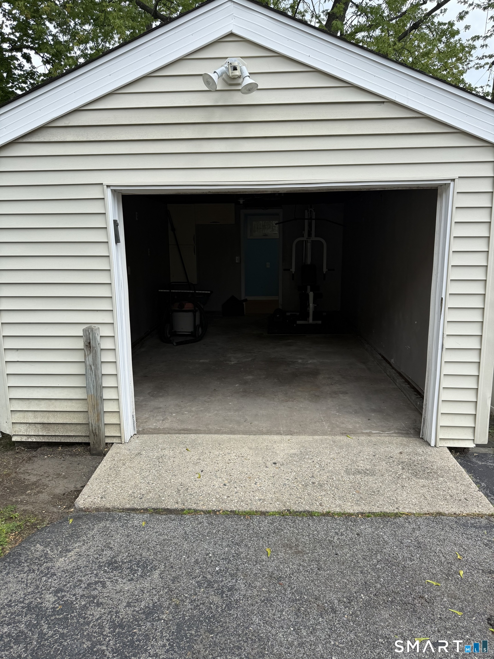 25 Albin Road Stamford CT 06902