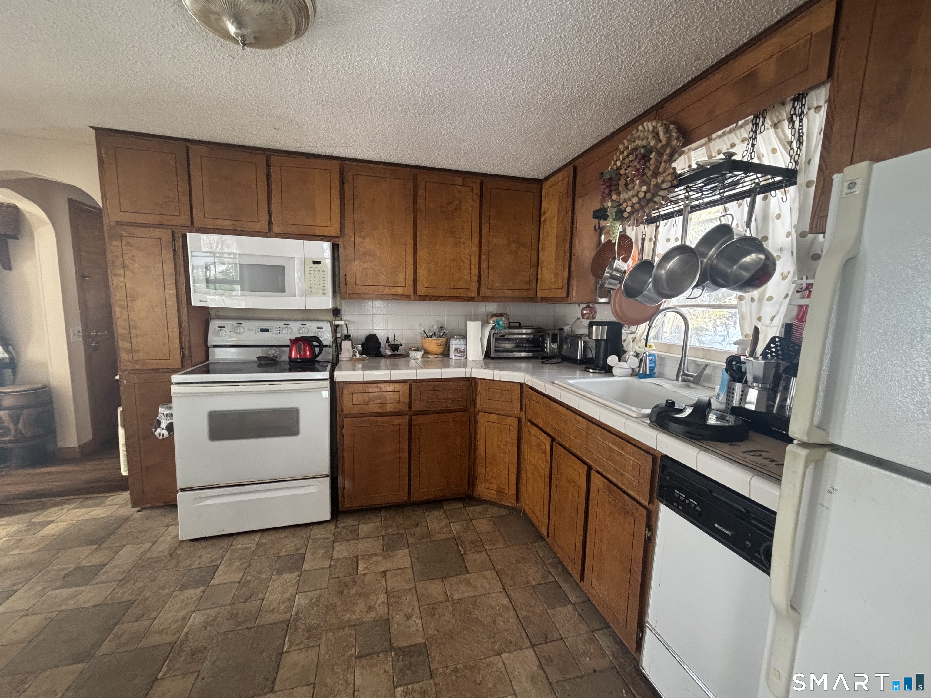 222 Mountain Road Ellington CT 06029