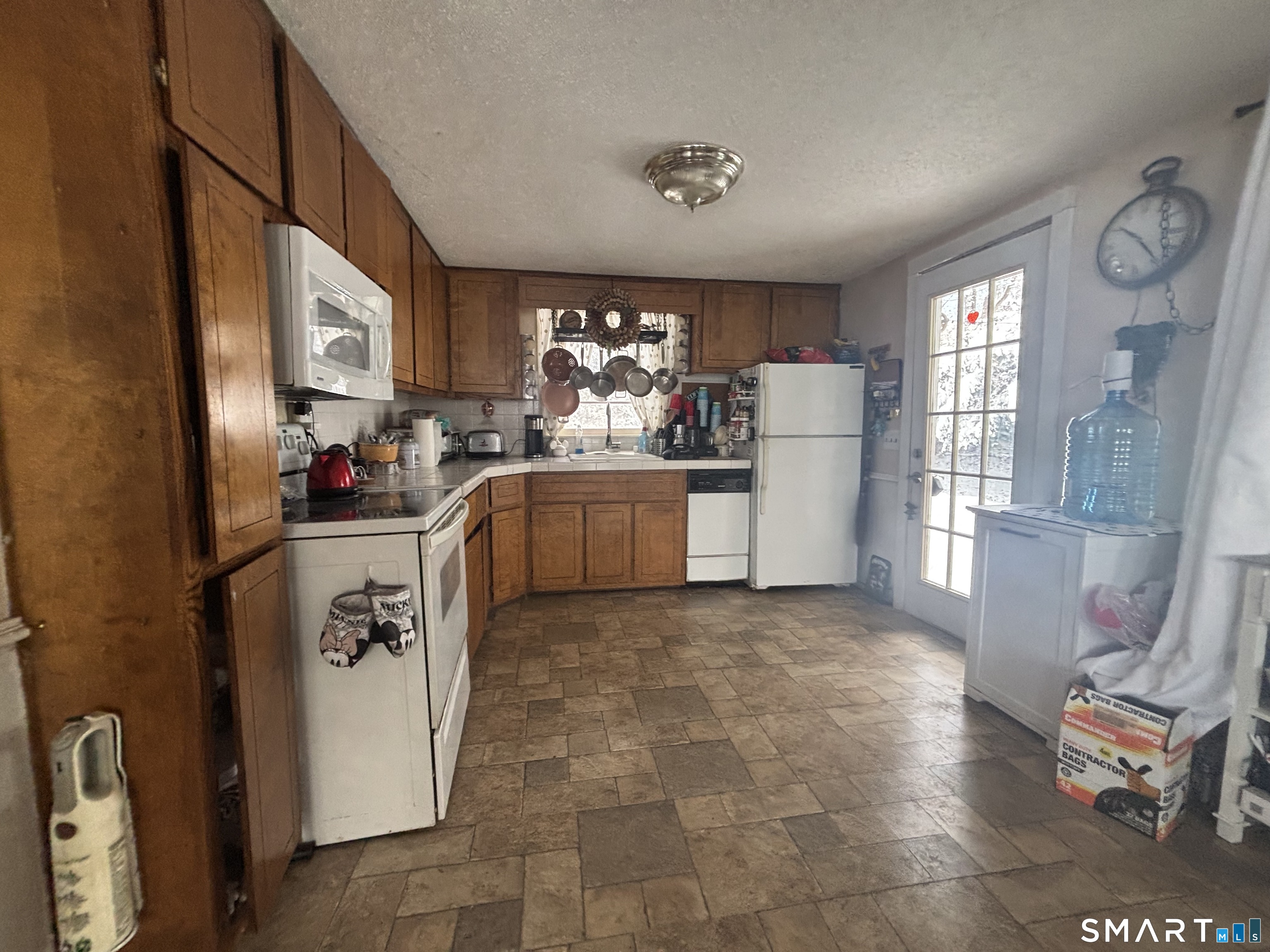 222 Mountain Road Ellington CT 06029