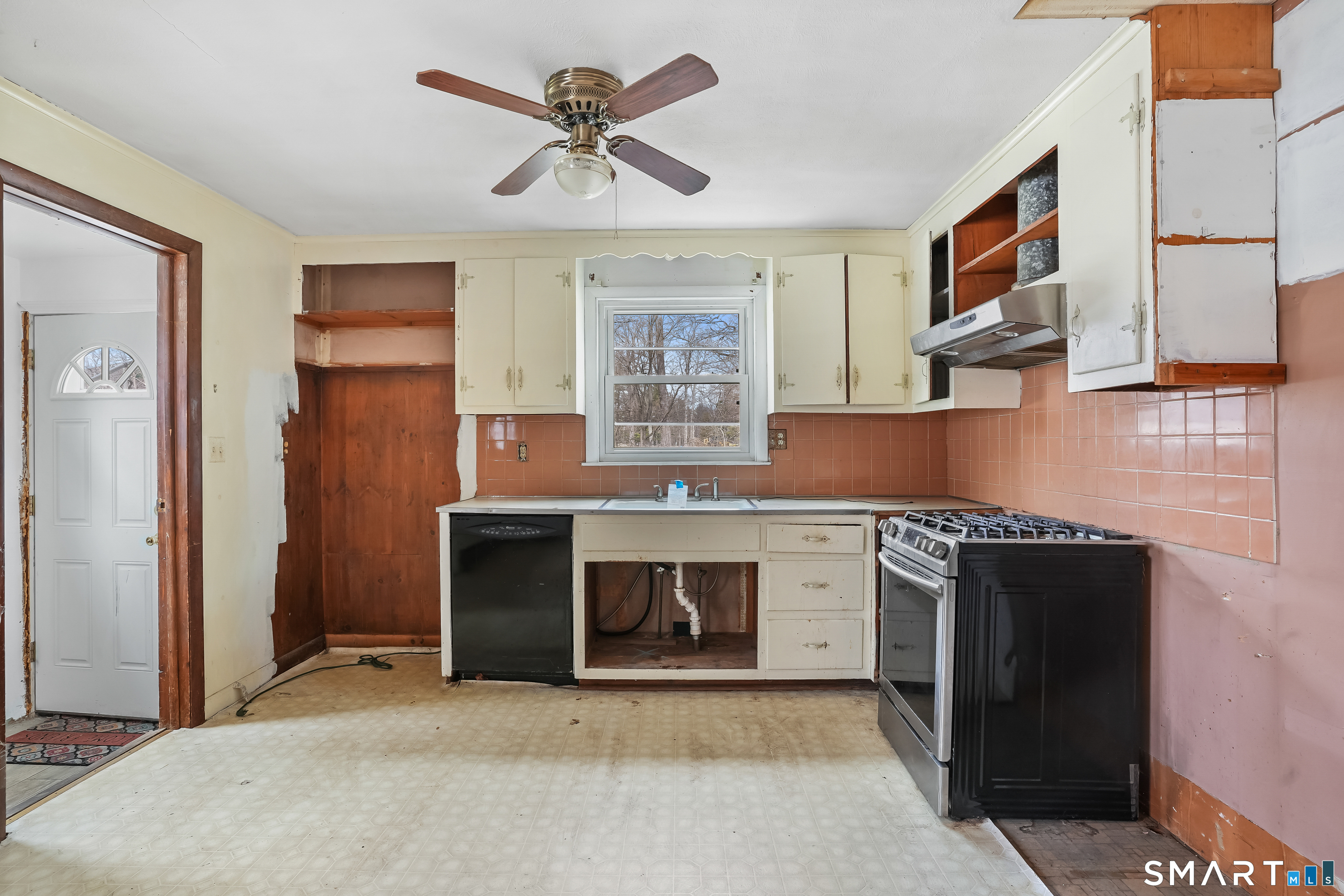 1 Brussels Avenue Wethersfield CT 06109