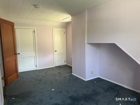 62 South Street Windsor Locks CT 06096