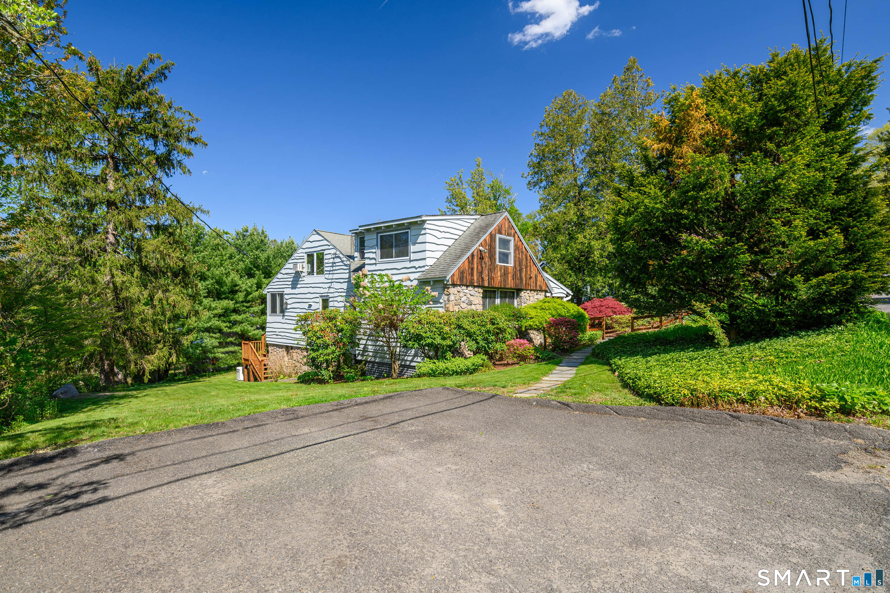 1 Deer Run New Fairfield CT 06812