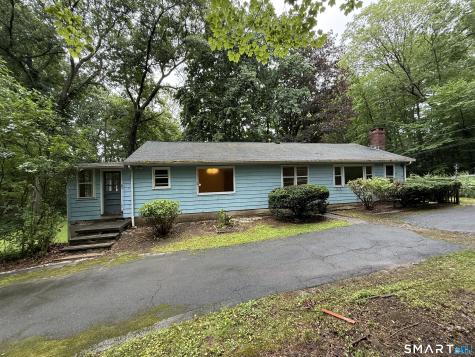 94 Moosup Trail Monroe CT 06468