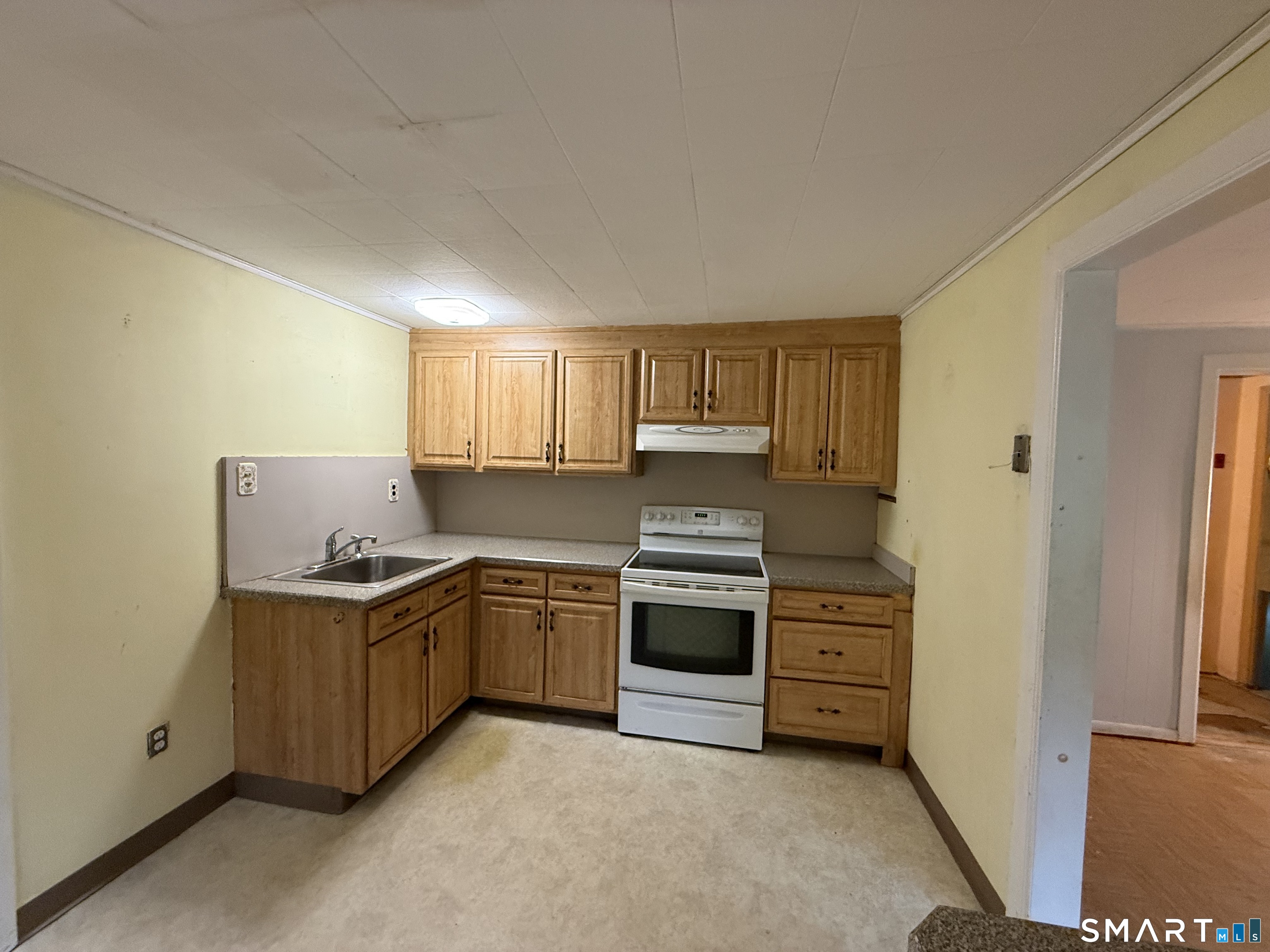 94 Moosup Trail Monroe CT 06468
